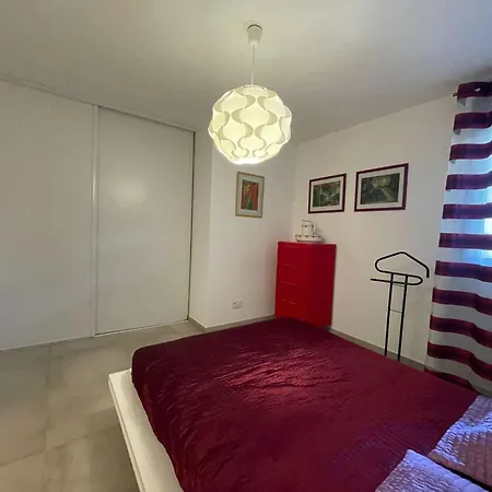 Apartamento 2p Climatisé Avec Terrasse Et Jardin, Centre-ville - Fr-1-308-187 *