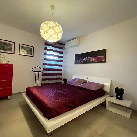 Daire T2 Centre Lavandou Avec Climatisation Et Parking Prive - Fr-1-308-187 *